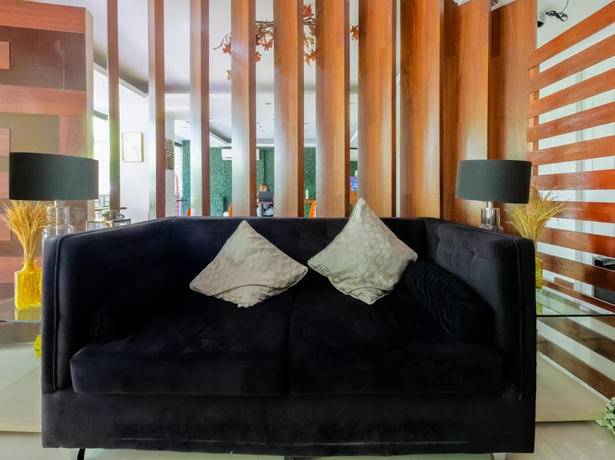 Capital O 860 Nest Nano Suites Makati Makati City Ngoại thất bức ảnh